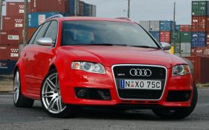 Audi RS4 Avant 2006 года (AU)